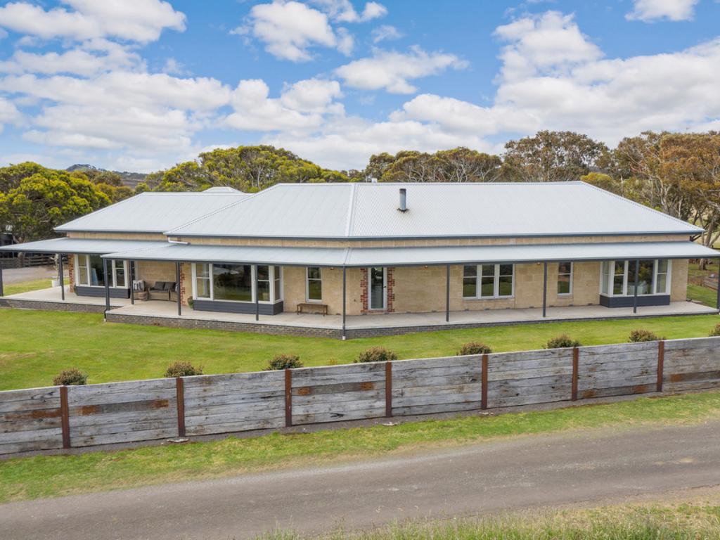 63 Andersons Rd, Tower Hill, VIC 3283