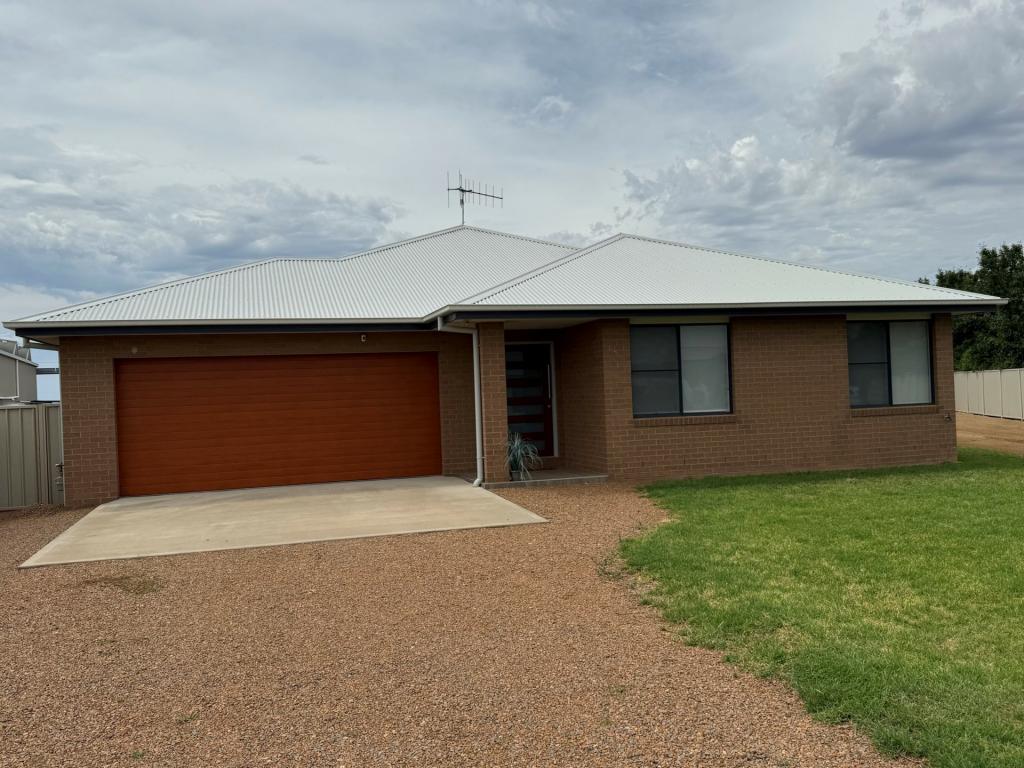 47 Bowden Fletcher Dr, Narromine, NSW 2821