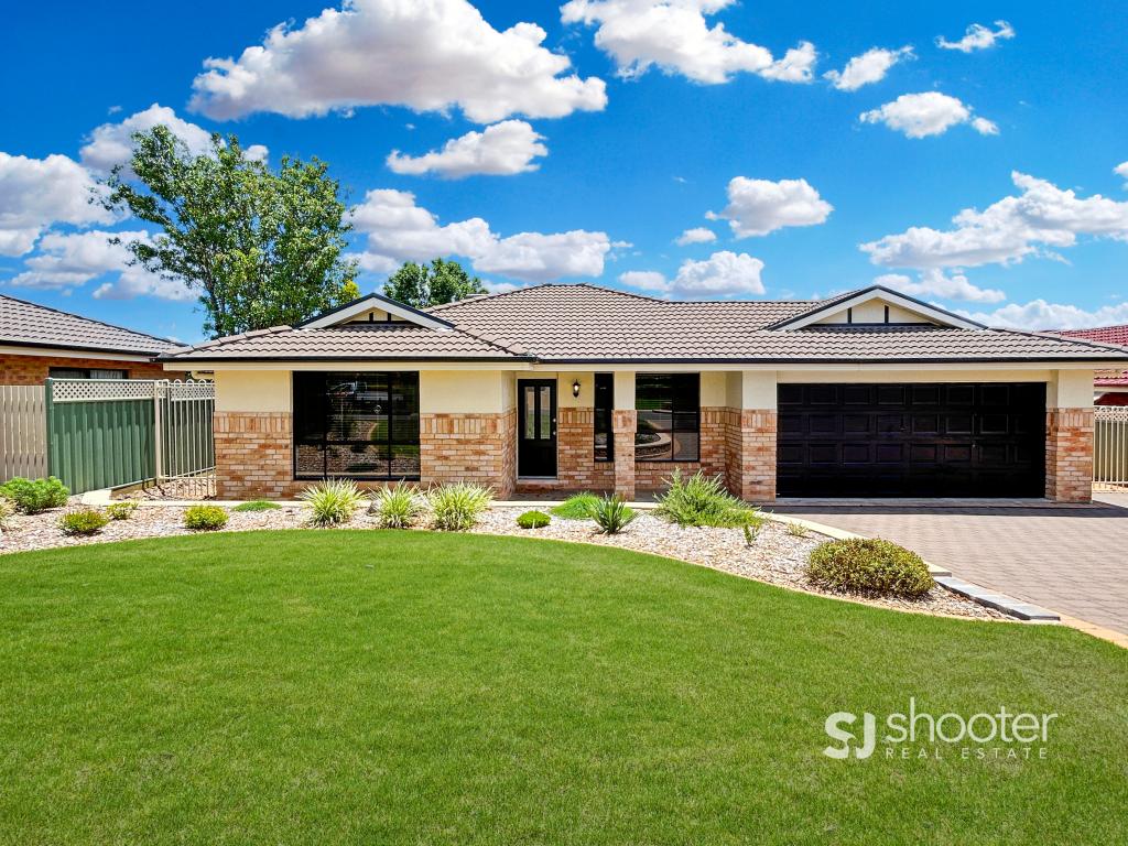 7 CYPRESS POINT DR, DUBBO, NSW 2830