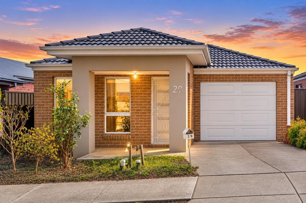29 Tourmaline Dr, Cobblebank, VIC 3338