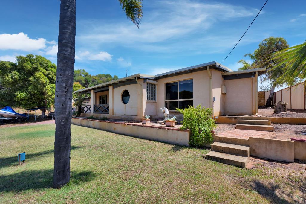 10 HENDY ST, PORT DENISON, WA 6525