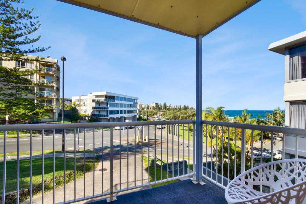 1/1 WARNE TCE, KINGS BEACH, QLD 4551