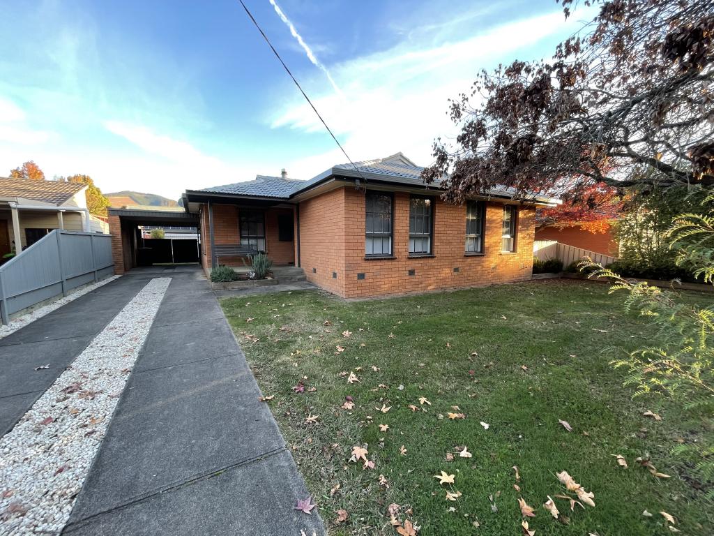 42 Mountbatten Ave, Bright, VIC 3741