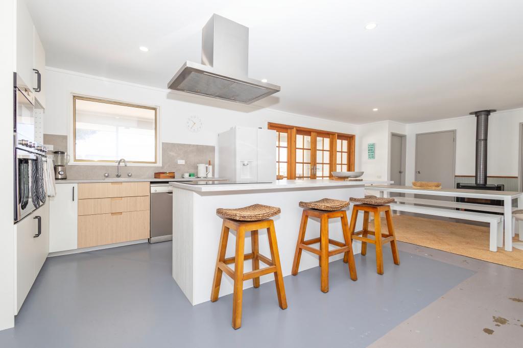 46 Thomas St, Leeman, WA 6514