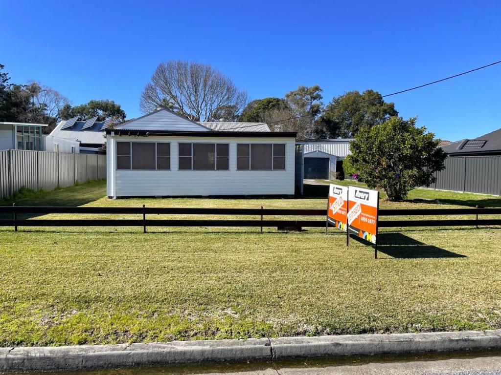 36 Brougham Ave, Fennell Bay, NSW 2283