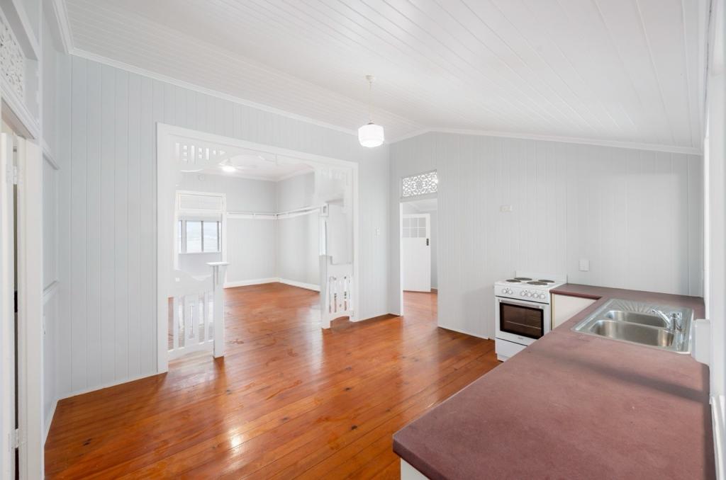 9 Bayne St, West Gladstone, QLD 4680