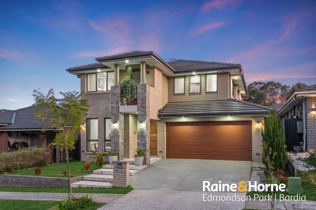 29 CROWLEY BVD, CLAYMORE, NSW 2559