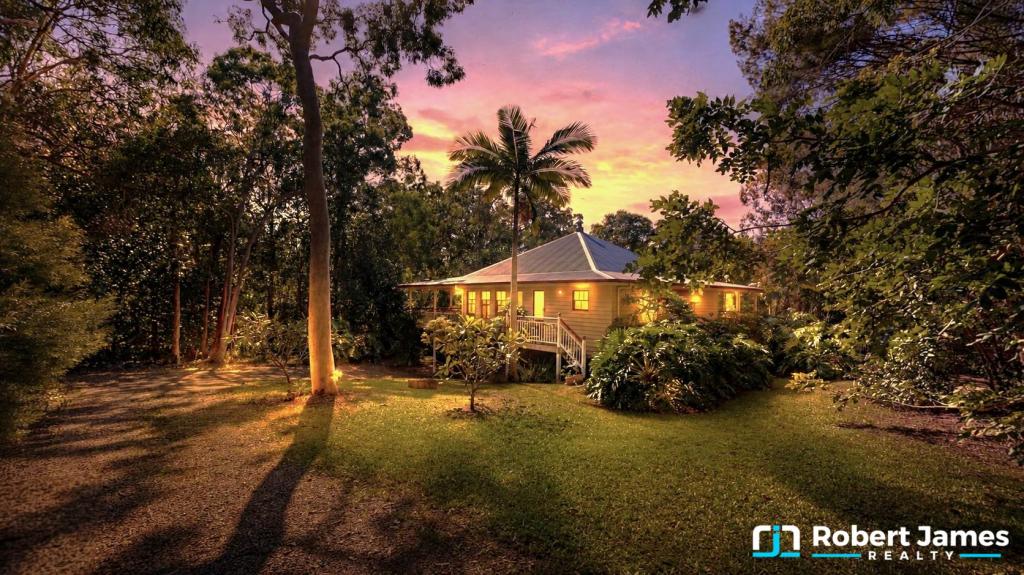 14 Lakeway Dr, Cooroibah, QLD 4565