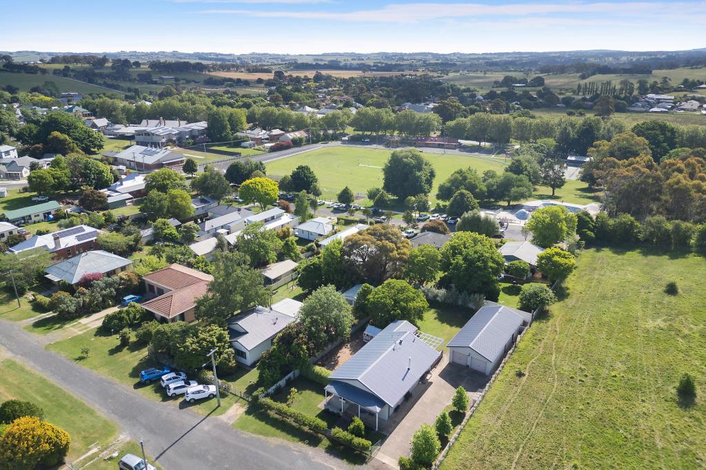 13 Kingham St, Millthorpe, NSW 2798