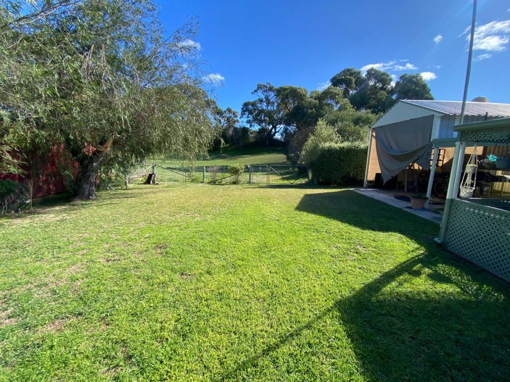 12 Fairway Tce, Preston Beach, WA 6215