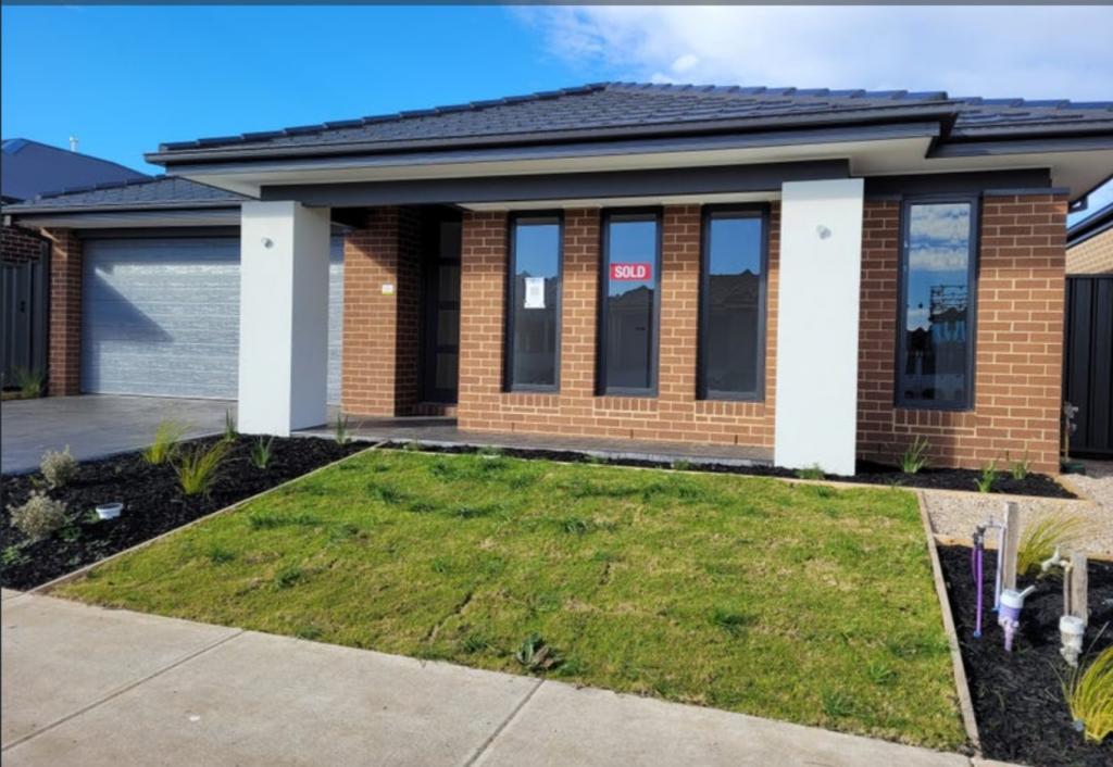 8 FLAME RD, KALKALLO, VIC 3064