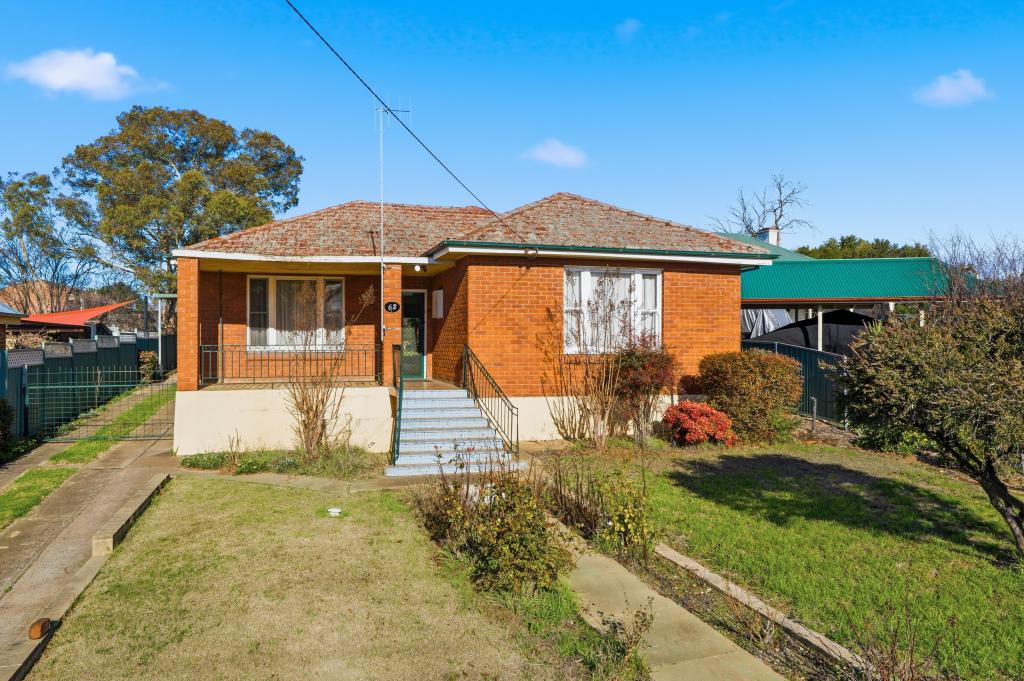 62 Stewart St, Bathurst, NSW 2795