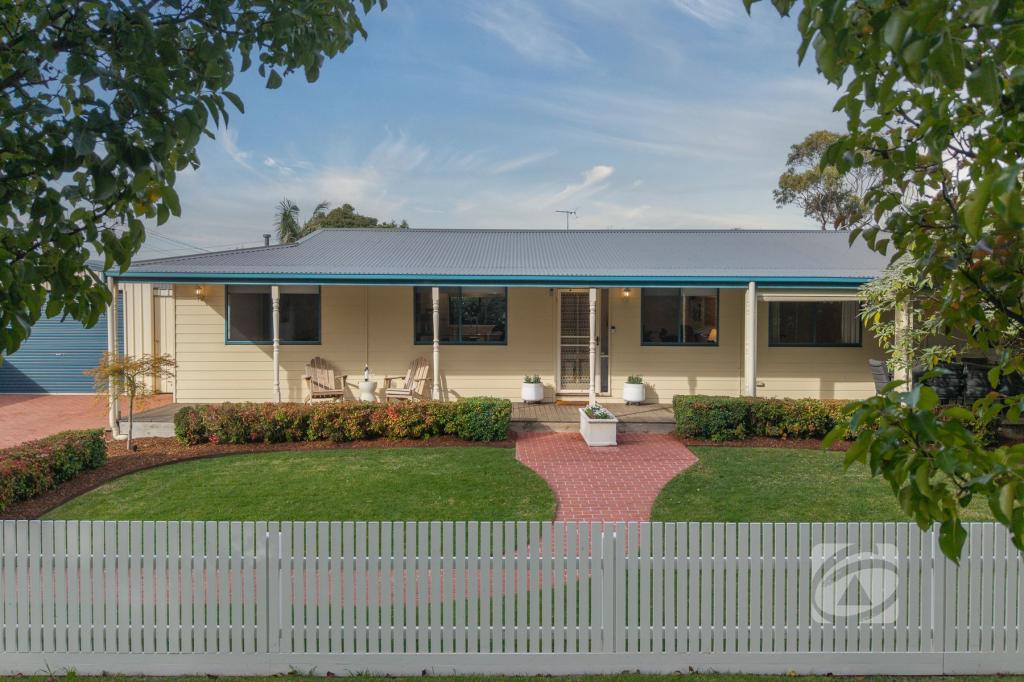 2 Harewood St, Tooradin, VIC 3980