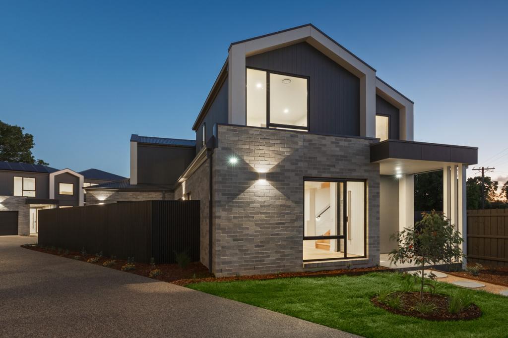 2/8 Souter St, Beaconsfield, VIC 3807
