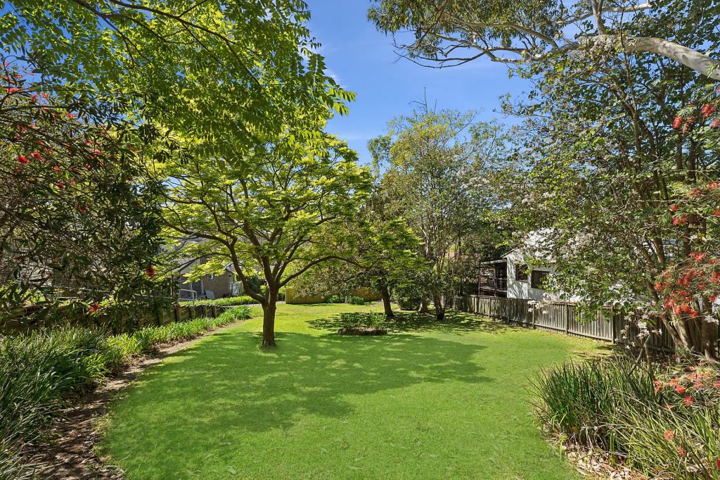 239a The Round Dr, Avoca Beach, NSW 2251