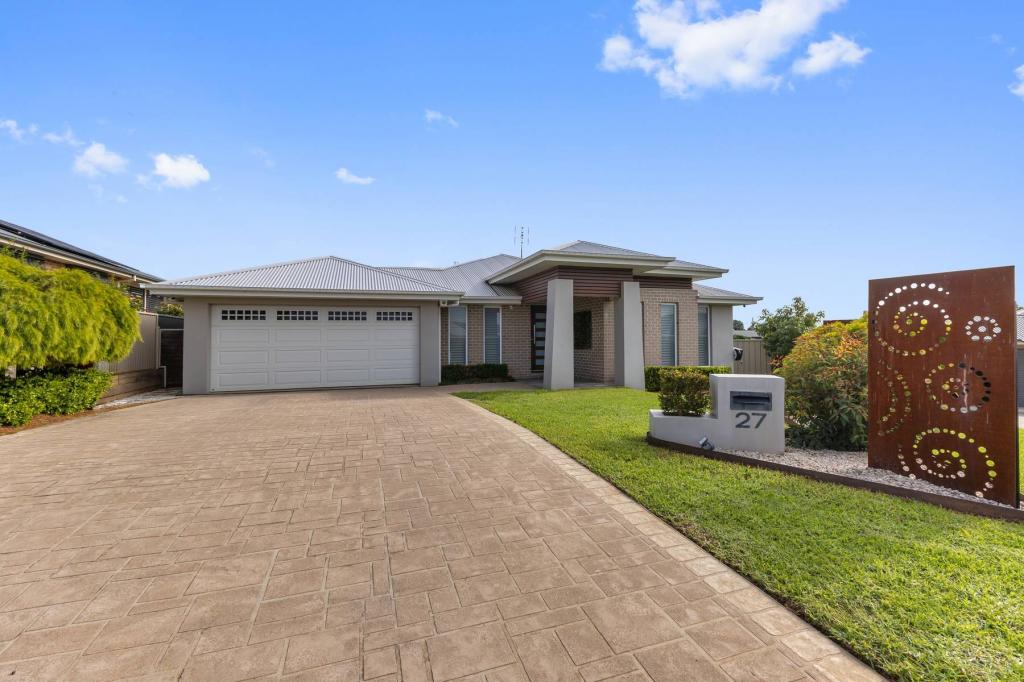 27 Alder Ave, Parkes, NSW 2870