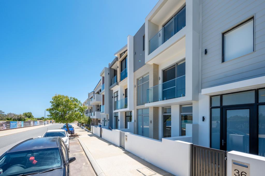 38 Surada St, North Coogee, WA 6163