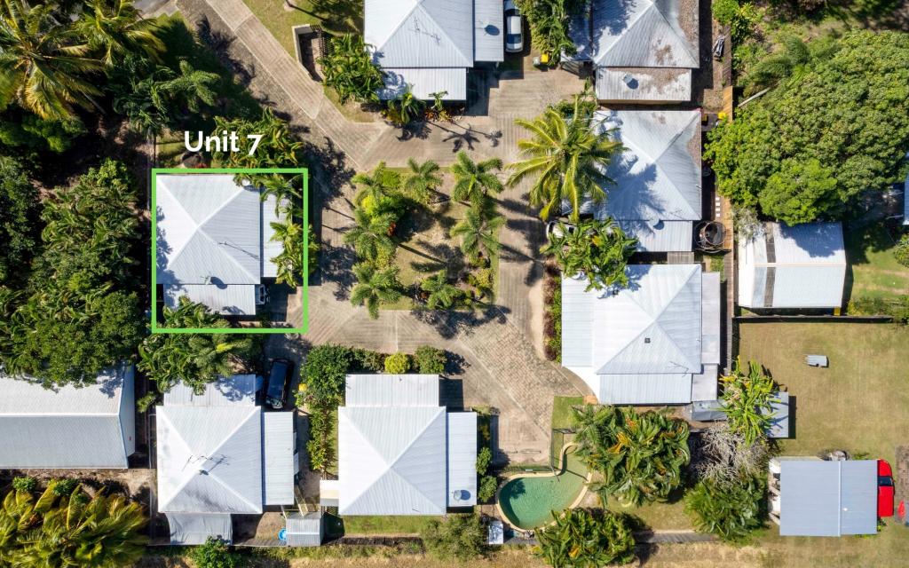7/10-12 Albatross Cl, Cooya Beach, QLD 4873