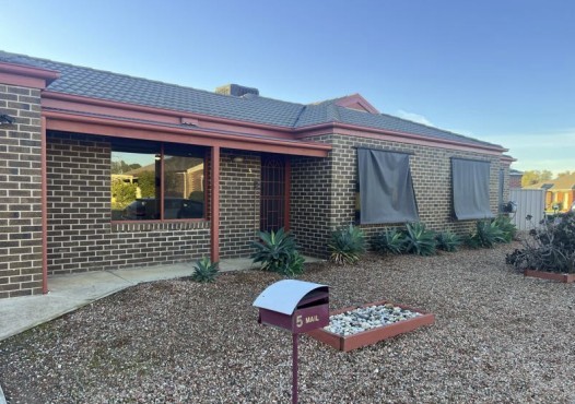 5 Sunshine Bvd, Mulwala, NSW 2647