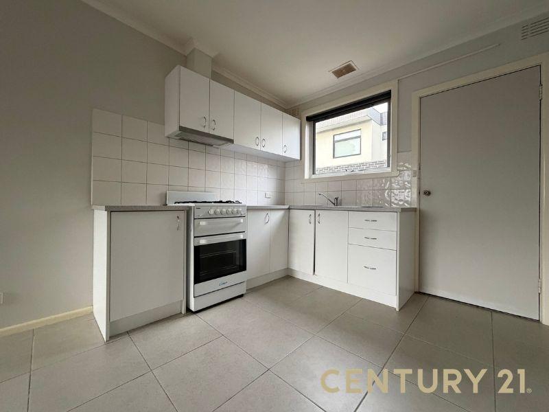1/2 Fintonia Rd, Noble Park, VIC 3174