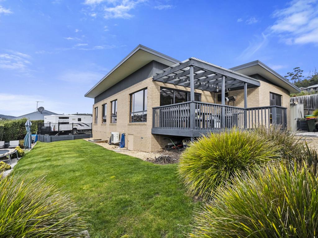 16 Dumbarton Dr, Geilston Bay, TAS 7015