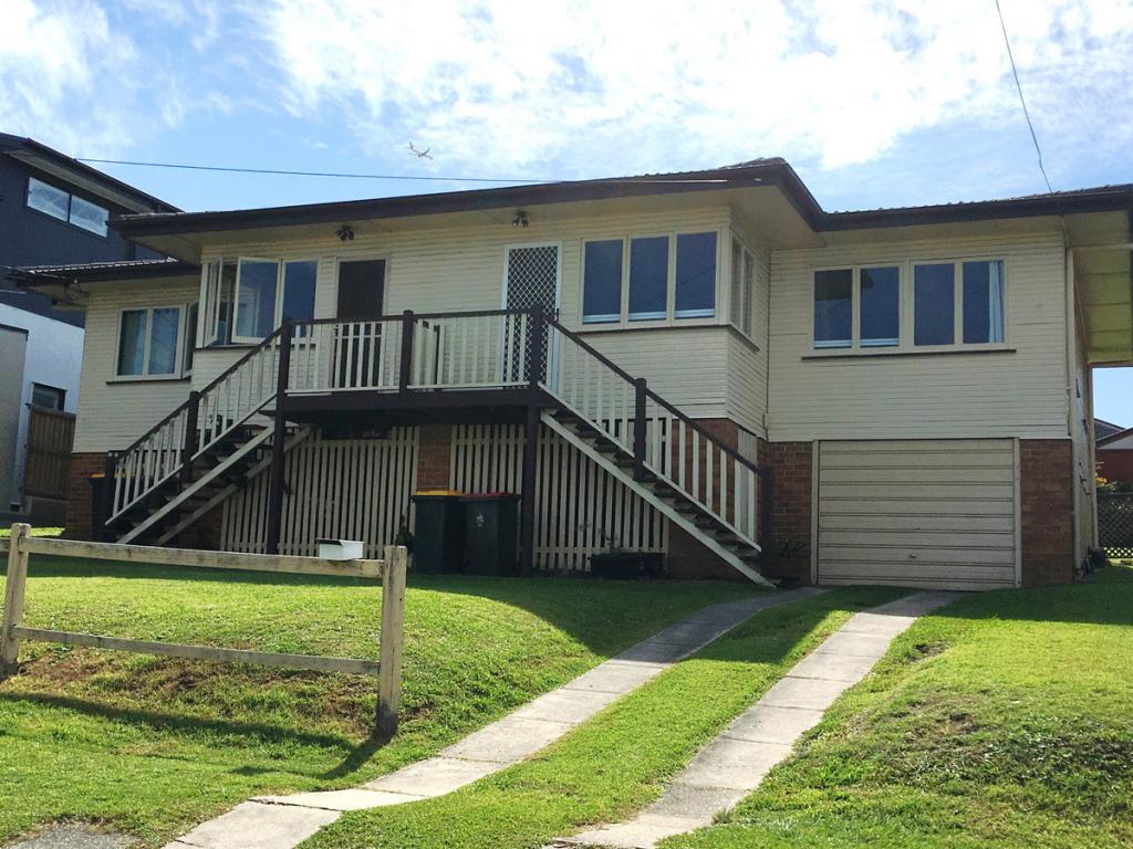 2/110 Waverley Rd, Camp Hill, QLD 4152