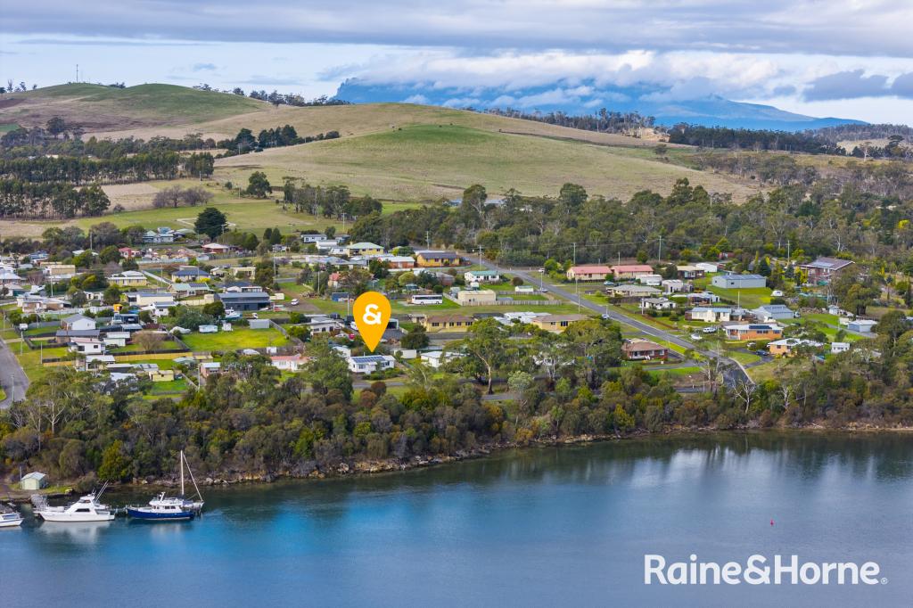 33 Esplanade East, Triabunna, TAS 7190