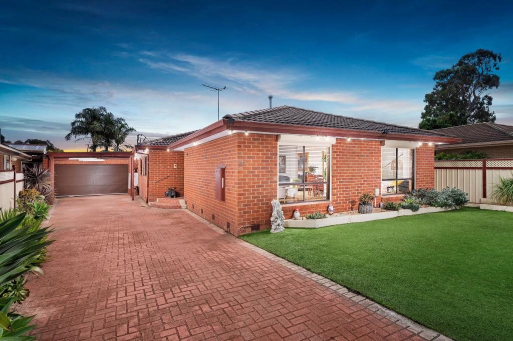 35 Grenda Dr, Mill Park, VIC 3082