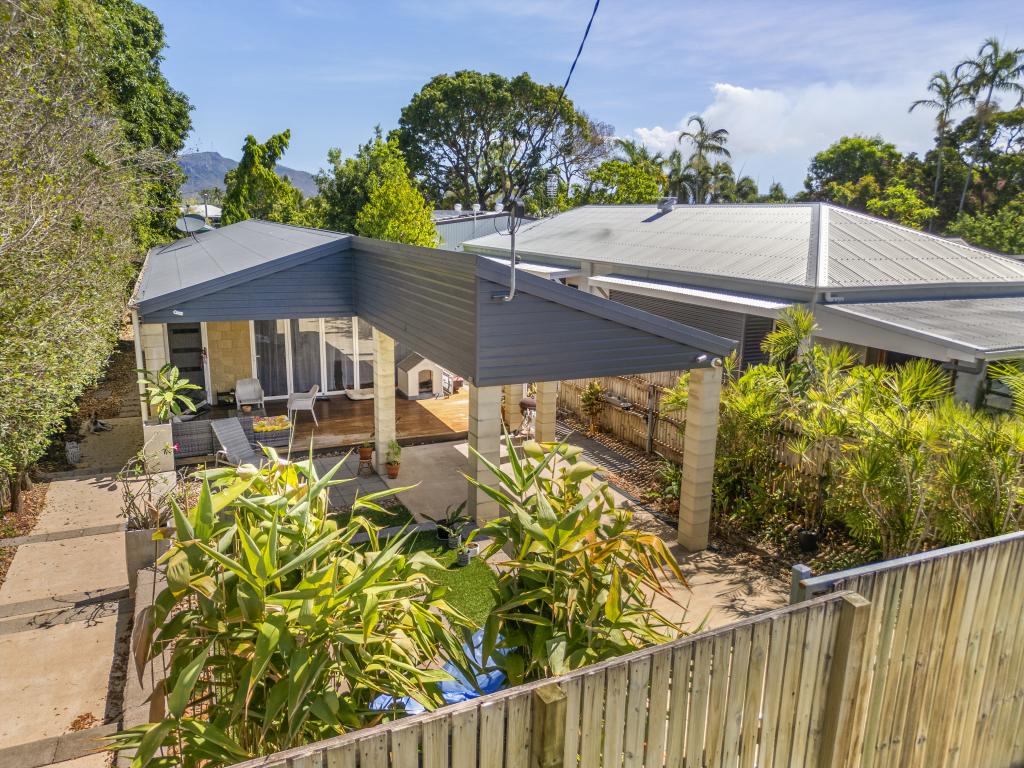 12 North St, West End, QLD 4810