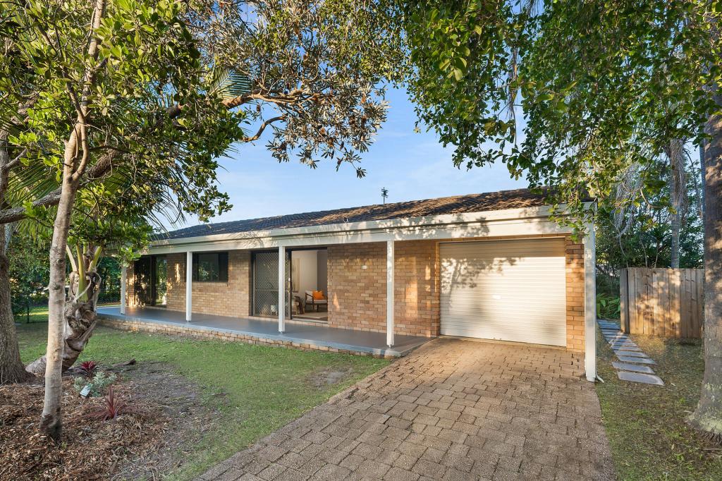 2 Lincoln Ct, Coolum Beach, QLD 4573