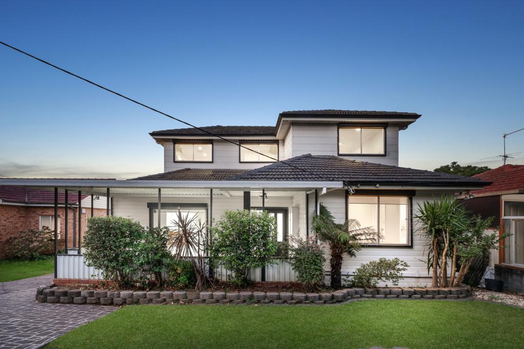 21 Thomas Kelly Cres, Lalor Park, NSW 2147