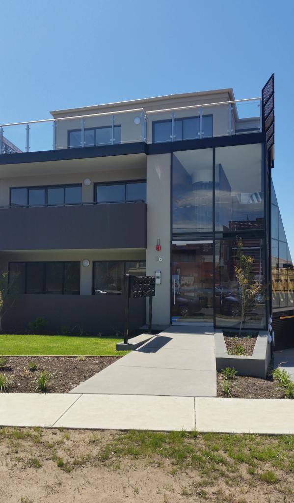11/16 Winifred St, Essendon, VIC 3040