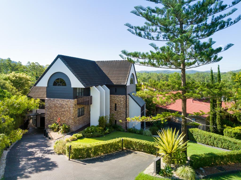 5 Preston Pl, Brookfield, QLD 4069