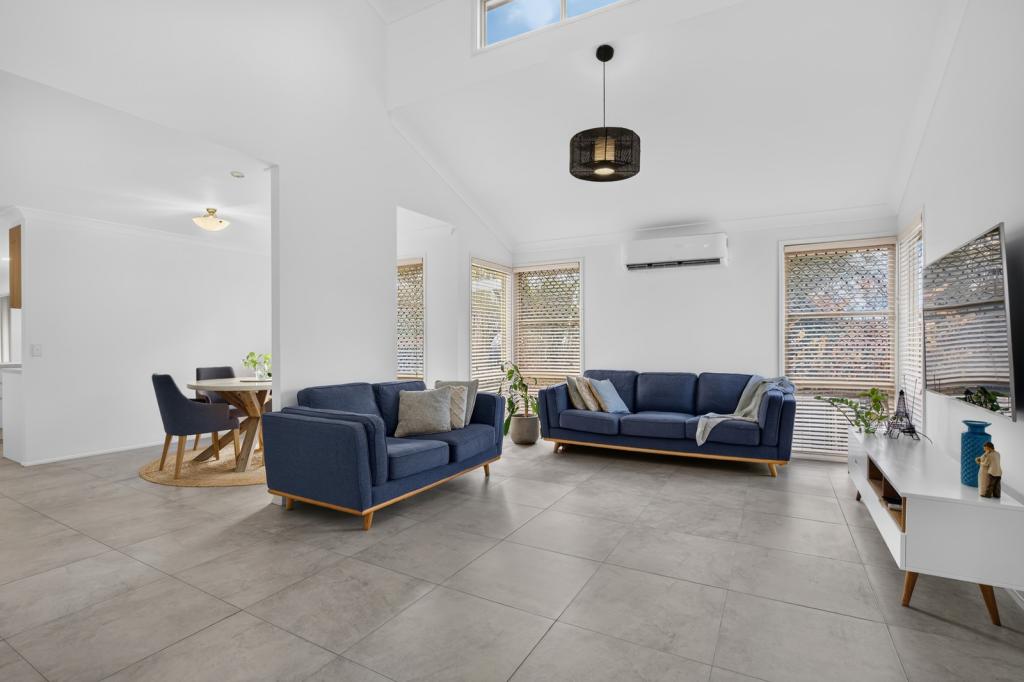 27 Fairview Ct, Parkwood, QLD 4214
