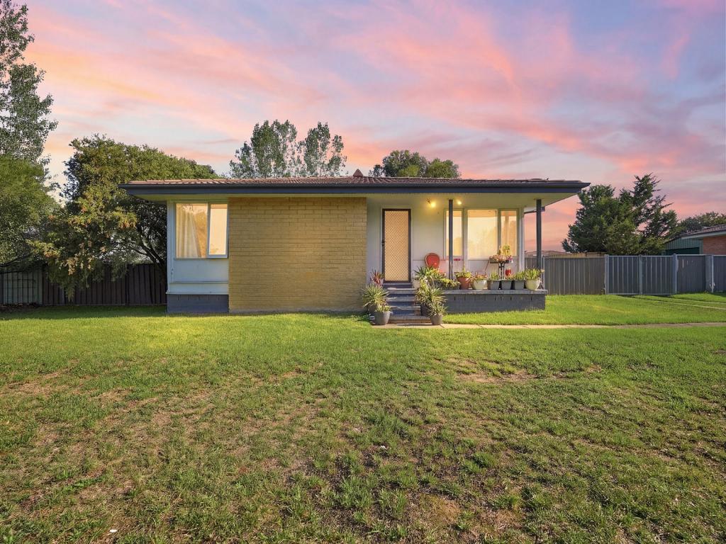 10 MIRRAL WAY, ORANGE, NSW 2800