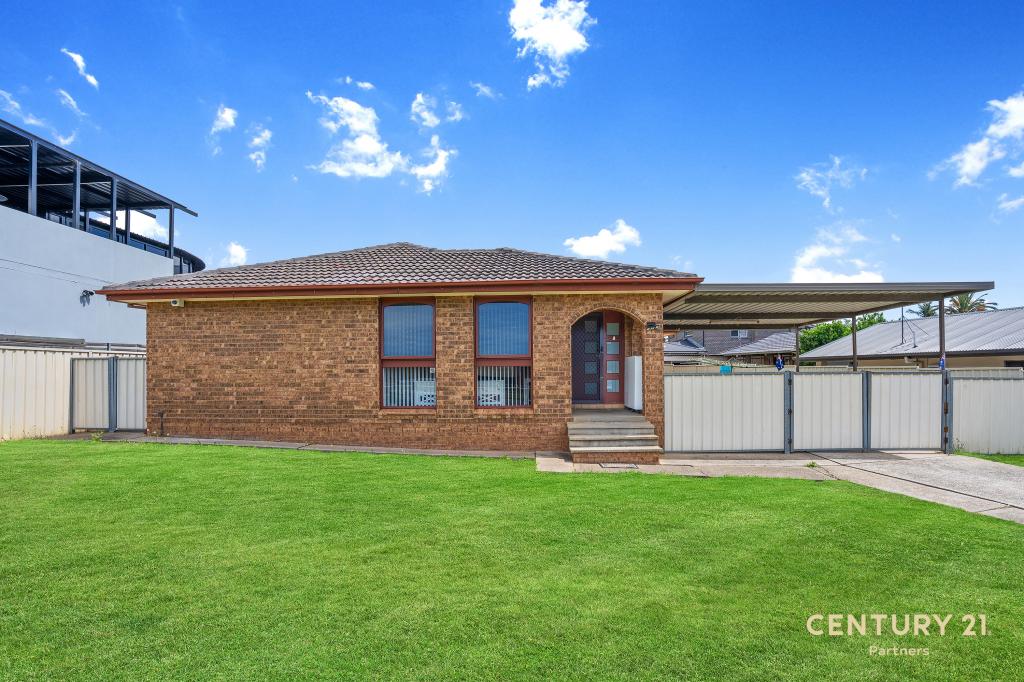 4 SERPENTINE ST, BOSSLEY PARK, NSW 2176