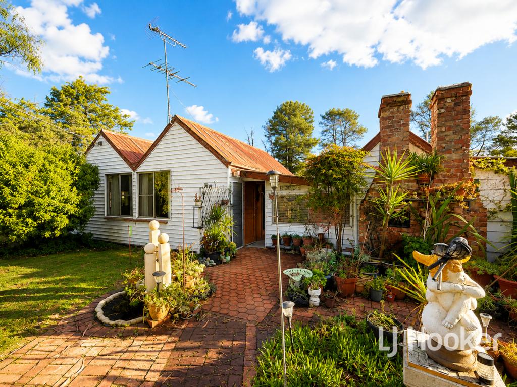 11 Swimming Pool Rd, Tingha, NSW 2369