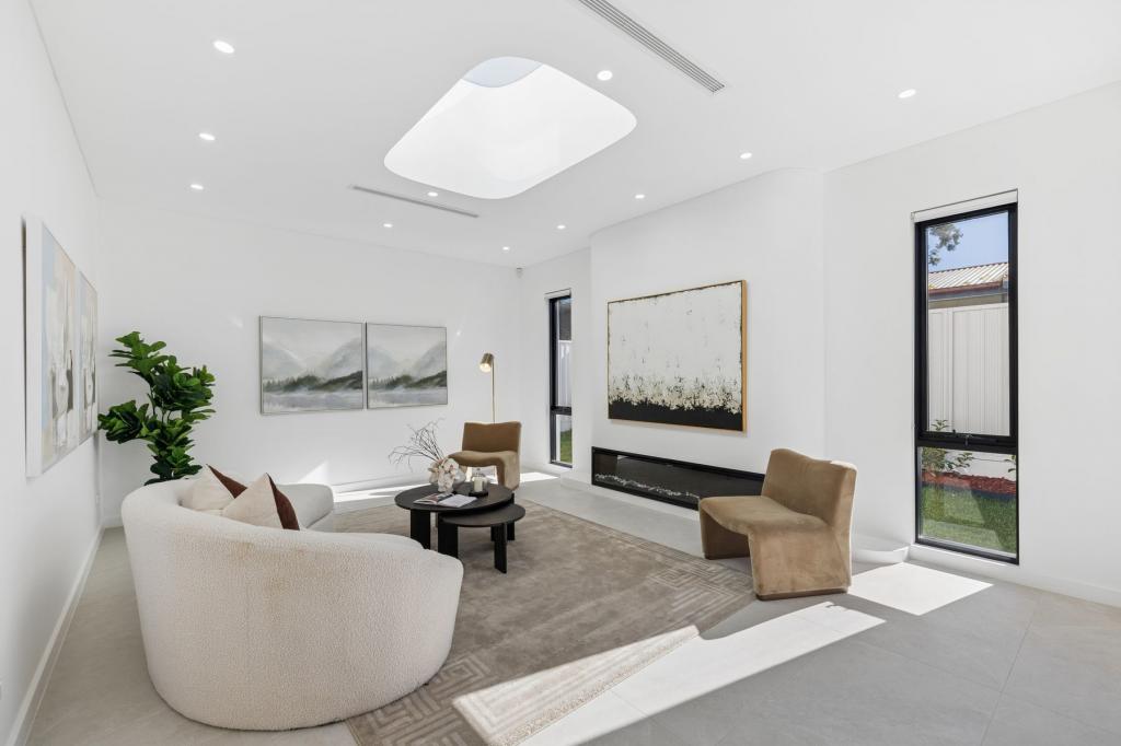 1a Woodland Rd, Chester Hill, NSW 2162