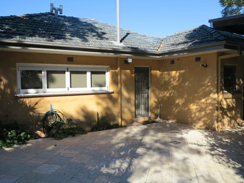 9 Scott St, Springwood, NSW 2777