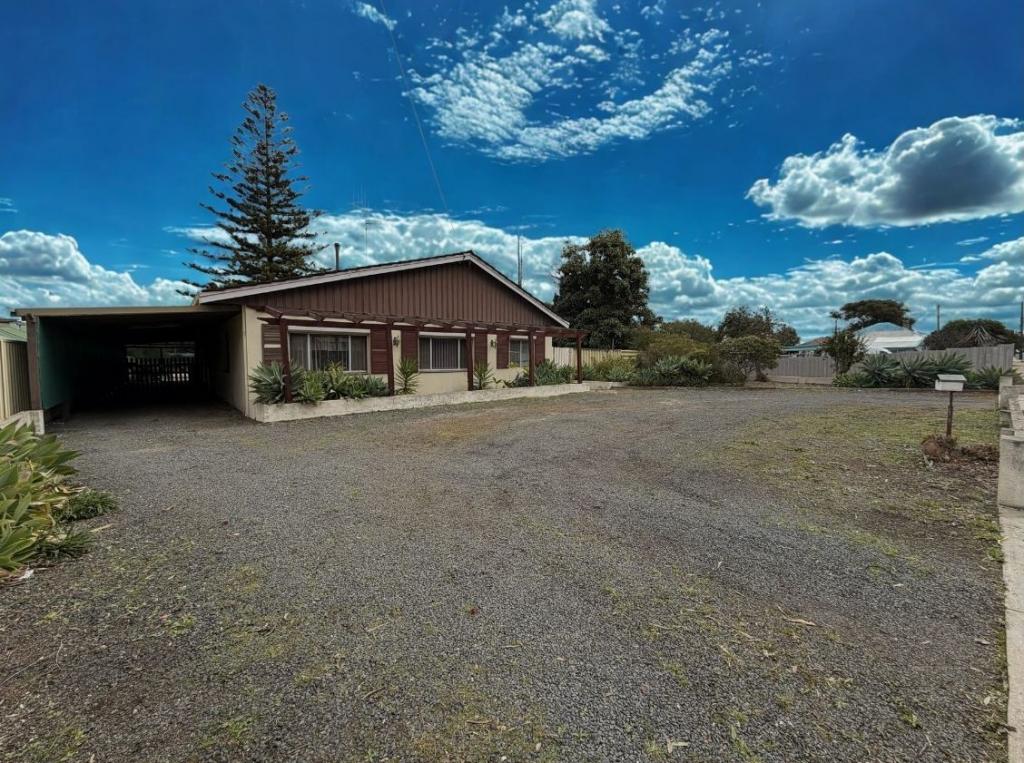 68 Adam St, Katanning, WA 6317