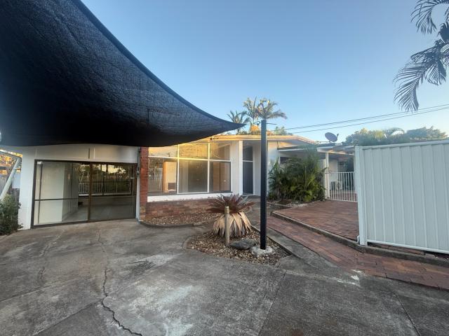 14 Coolcrest St, Wynnum, QLD 4178
