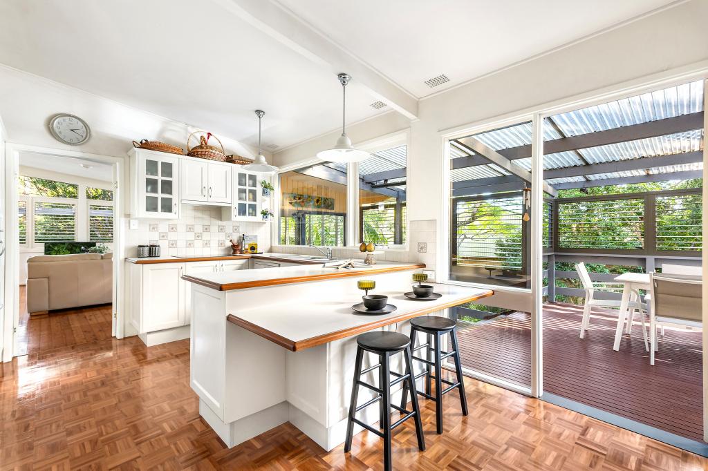 10 Cornwall Ave, Turramurra, NSW 2074