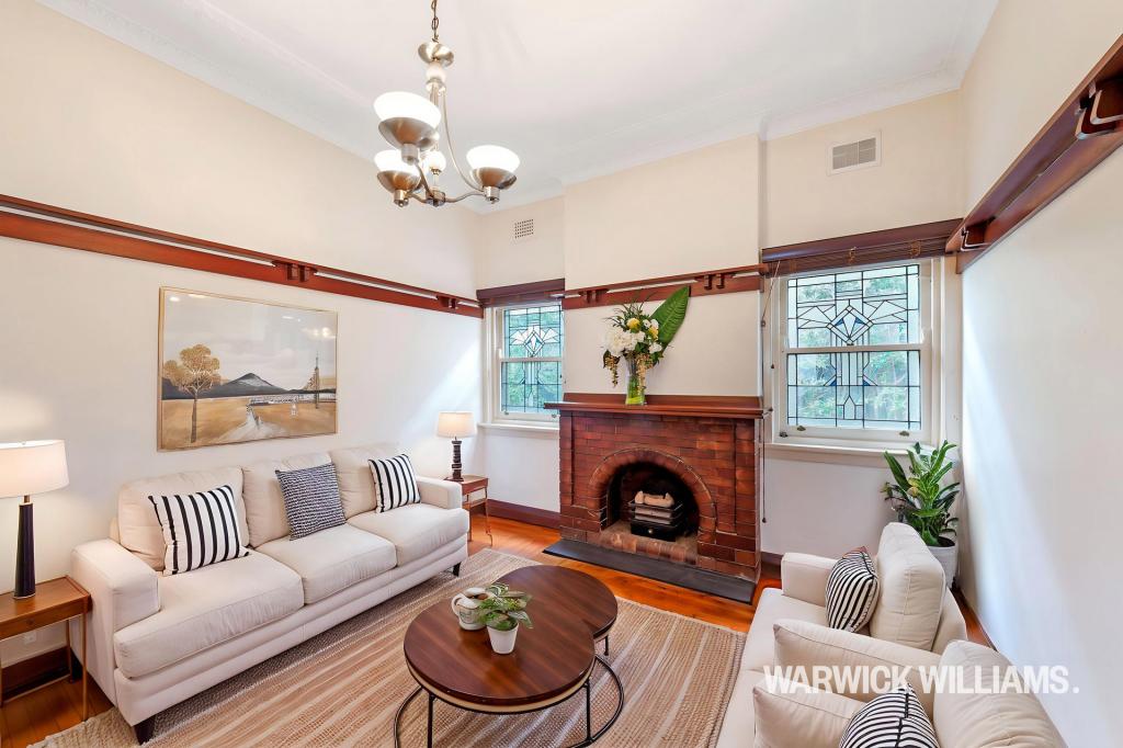 4 Duchess Ave, Rodd Point, NSW 2046
