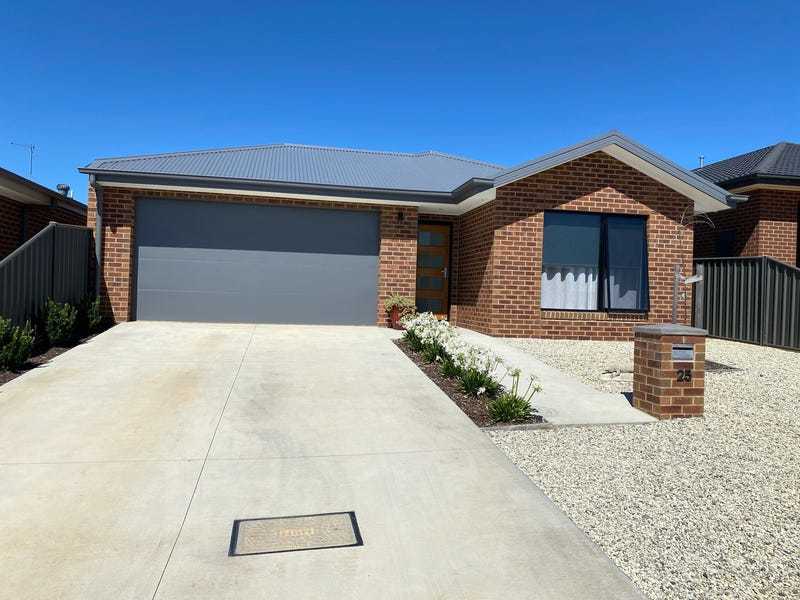 25 Chisholm St, Maryborough, VIC 3465