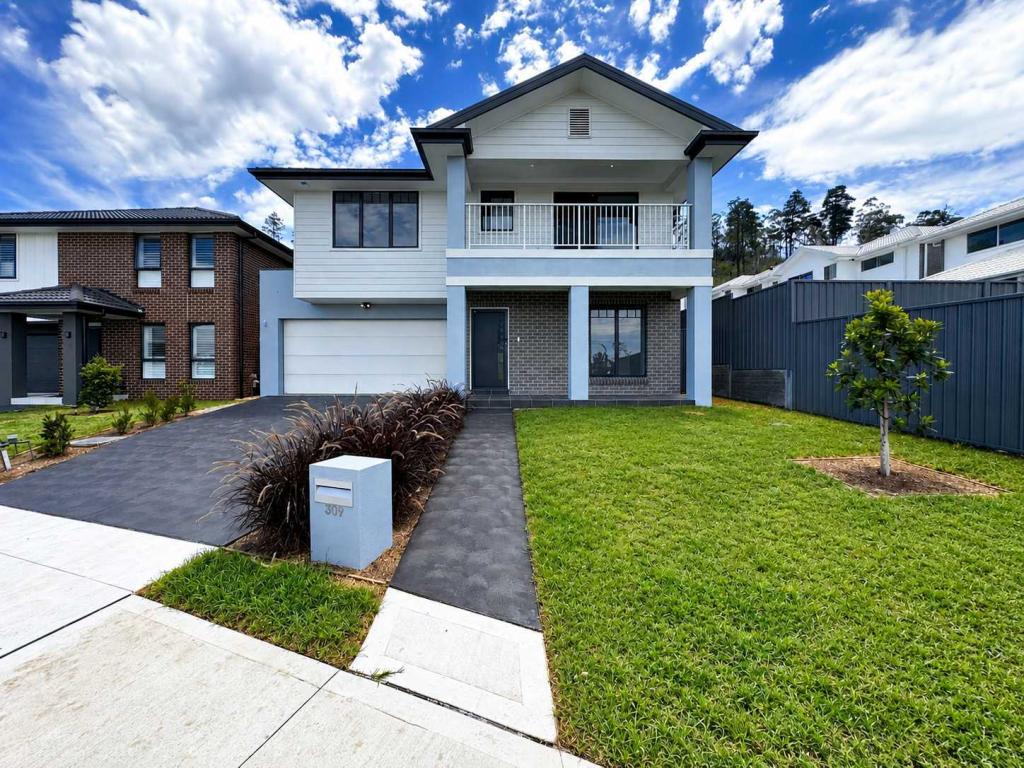 309 Driftway Dr, Pemulwuy, NSW 2145