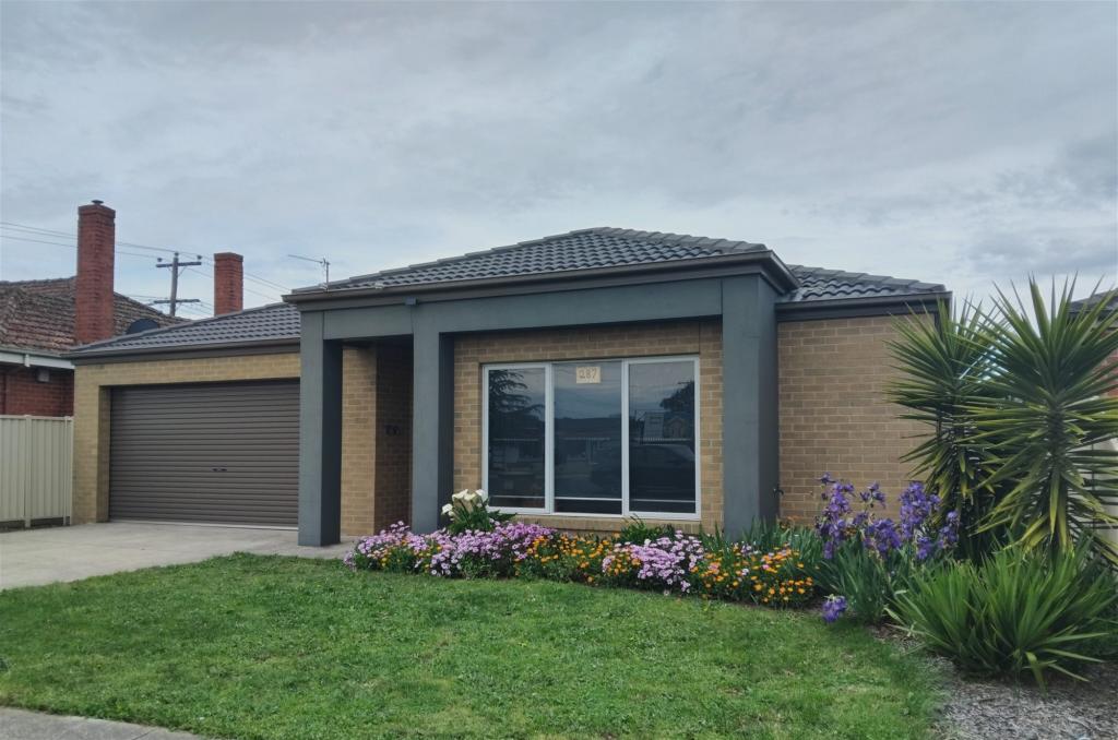 287 Albert St, Sebastopol, VIC 3356