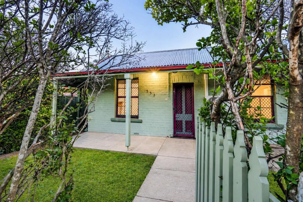 553 Roach St, Lavington, NSW 2641
