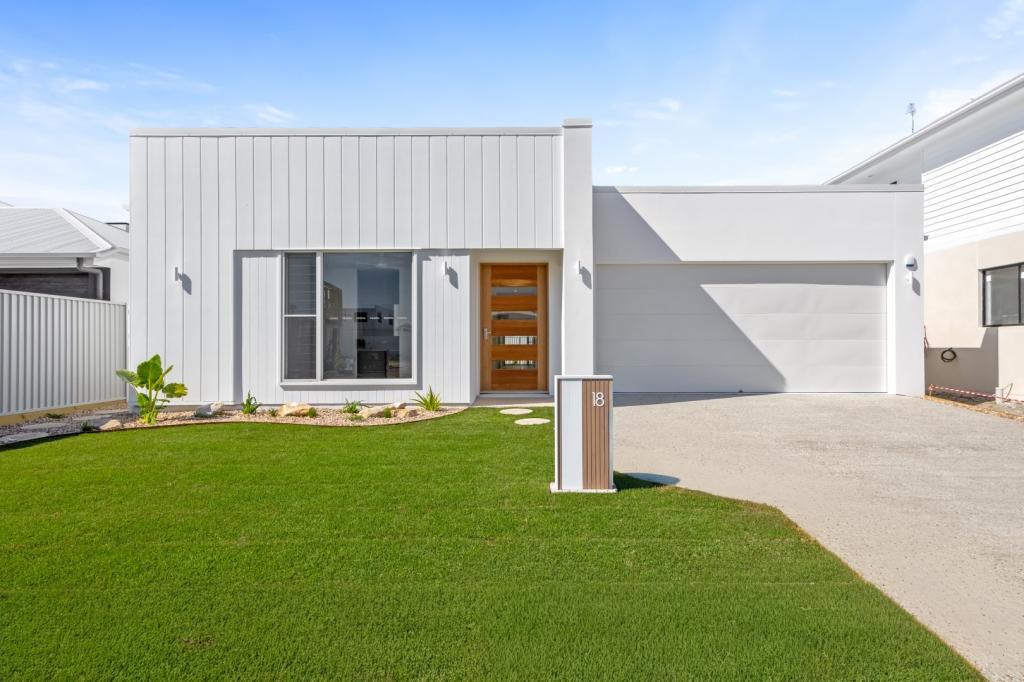 18 KEEL CRES, PELICAN WATERS, QLD 4551