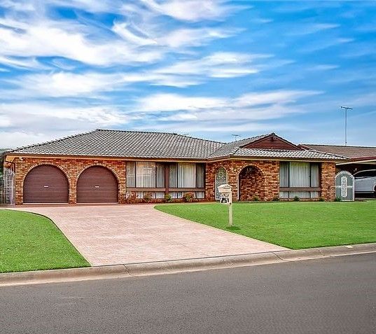 14 Kala Cct, St Clair, NSW 2759