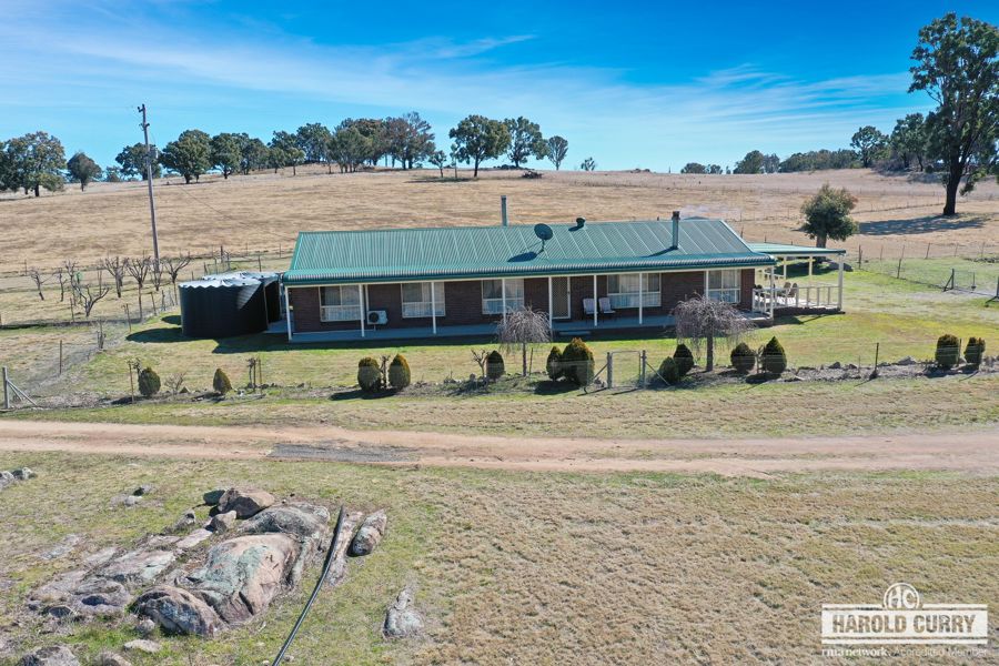 165 ROOS RD, TENTERFIELD, NSW 2372